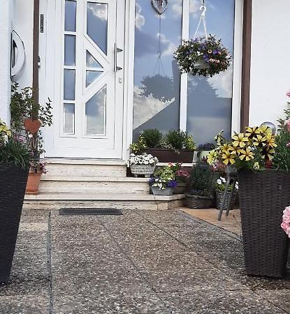 Ferienwohnung Gutowski Andernach Ngoại thất bức ảnh