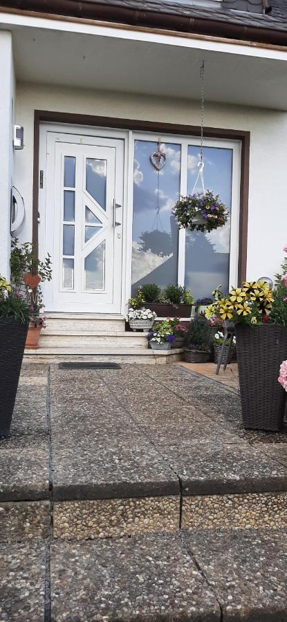Ferienwohnung Gutowski Andernach Ngoại thất bức ảnh